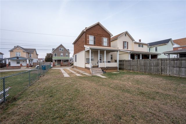 20 Avenue B, Latrobe, PA 15650