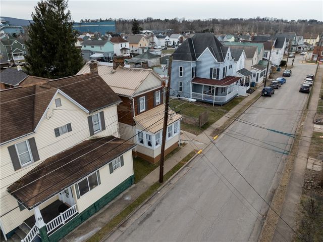 20 Avenue B, Latrobe, PA 15650