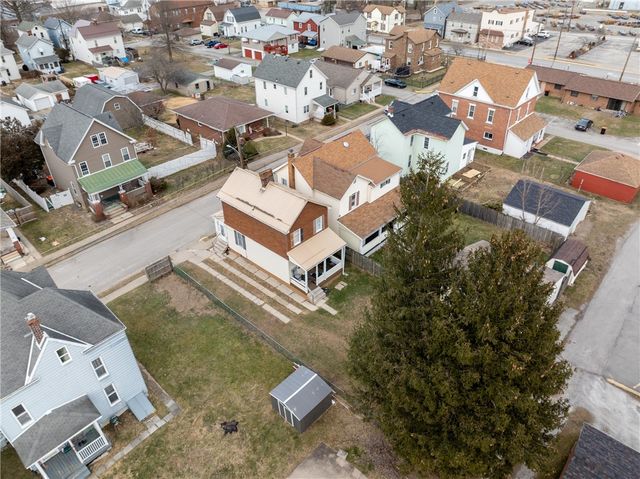 20 Avenue B, Latrobe, PA 15650