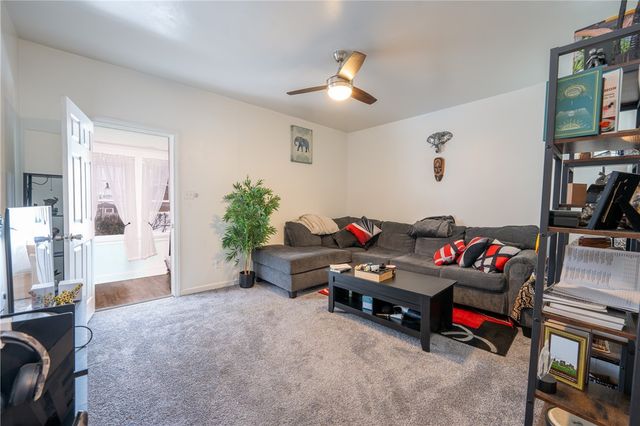 20 Avenue B, Latrobe, PA 15650