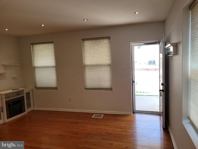 505 APPLE ST, Conshohocken, PA 19428
