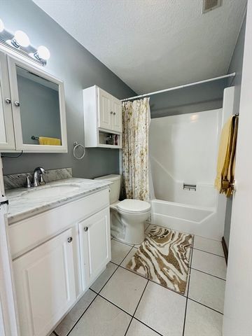 47 Apache Way 47, Tewksbury, MA 01876