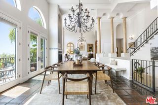 6383 Quebec Drive, Los Angeles, CA 90068