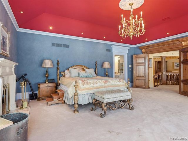 3075 Heron Pointe Drive, Bloomfield Hills, MI 48302
