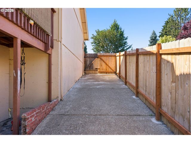 16502 Sw GLENEAGLE Dr, Sherwood, OR 97140