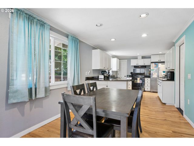 16502 Sw GLENEAGLE Dr, Sherwood, OR 97140