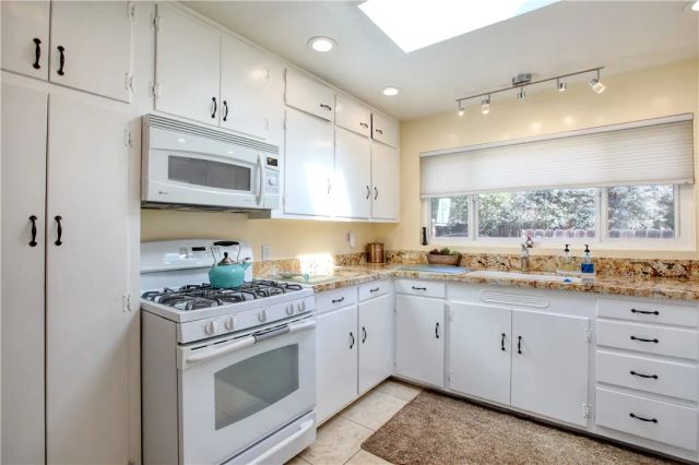 79 Paso Hondo, Carmel Valley, CA 93924
