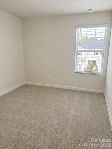 9025 Foggy Brook Loop, Charlotte, NC 28216
