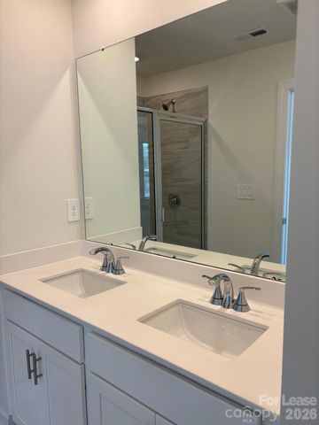 9025 Foggy Brook Loop, Charlotte, NC 28216