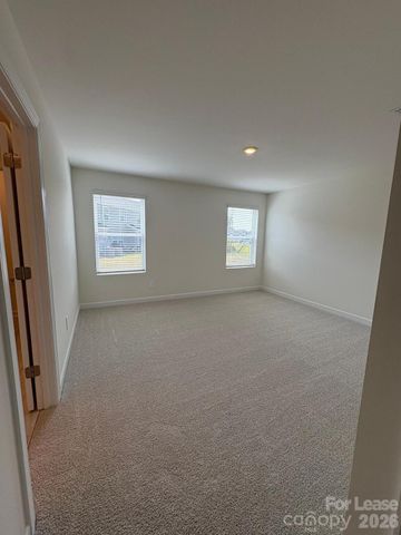 9025 Foggy Brook Loop, Charlotte, NC 28216