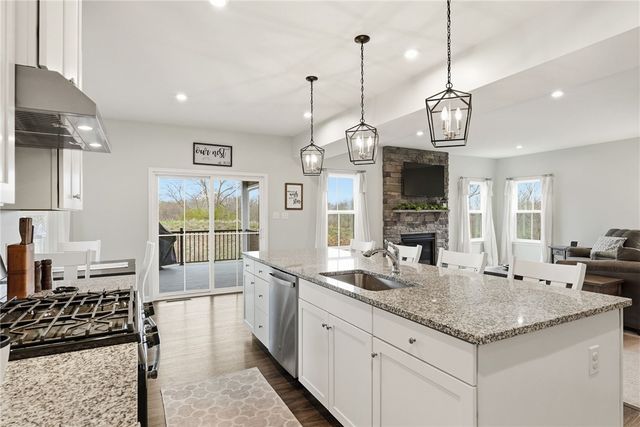 514 Prada Pl, Jackson Twp, PA 16063