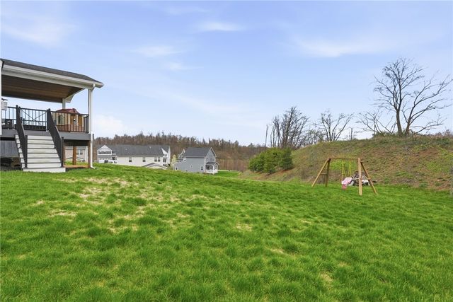 514 Prada Pl, Jackson Twp, PA 16063