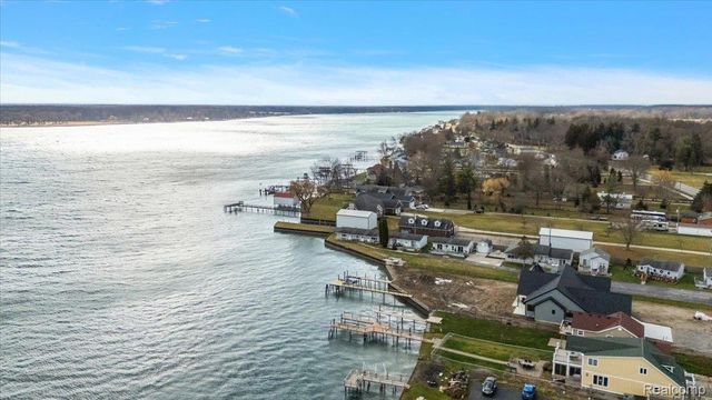 9287 N River Road 2, Clay Township, MI 48001