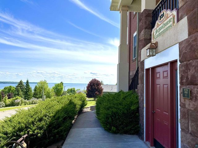 231 N 1st St, Bayfield, WI 54814