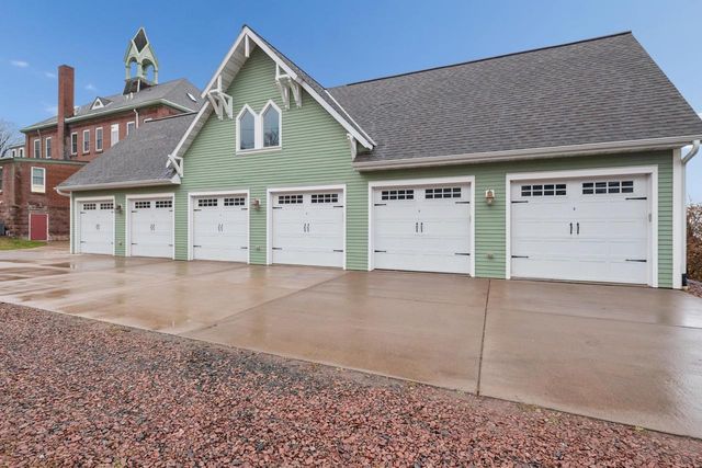 231 N 1st St, Bayfield, WI 54814