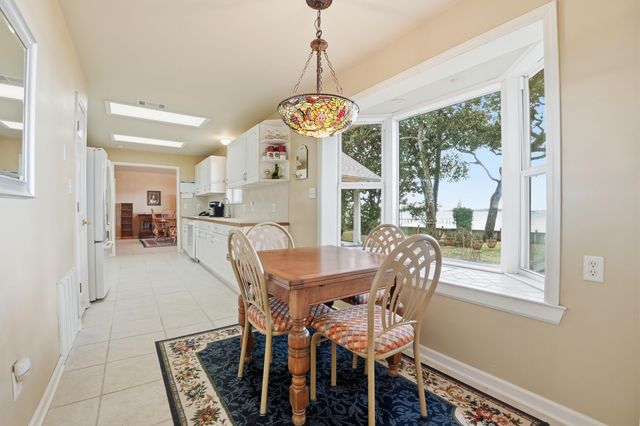 1491 W Highway 98, Mary Esther, FL 32569