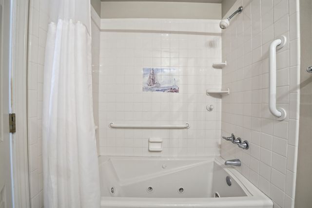 1491 W Highway 98, Mary Esther, FL 32569