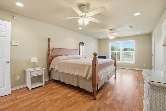 1491 W Highway 98, Mary Esther, FL 32569