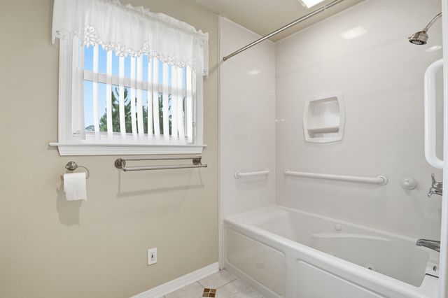 1491 W Highway 98, Mary Esther, FL 32569