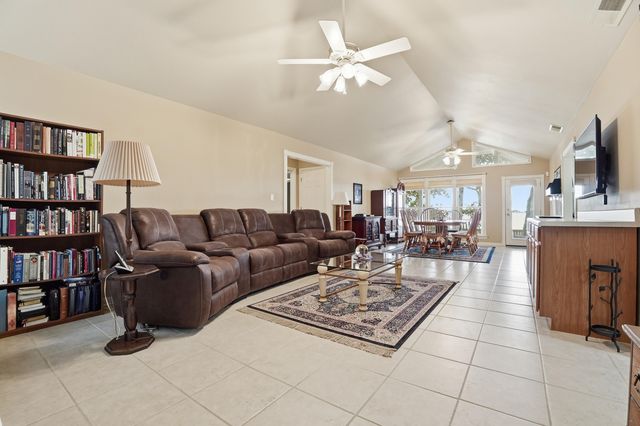 1491 W Highway 98, Mary Esther, FL 32569