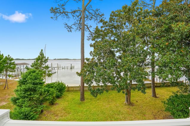 1491 W Highway 98, Mary Esther, FL 32569