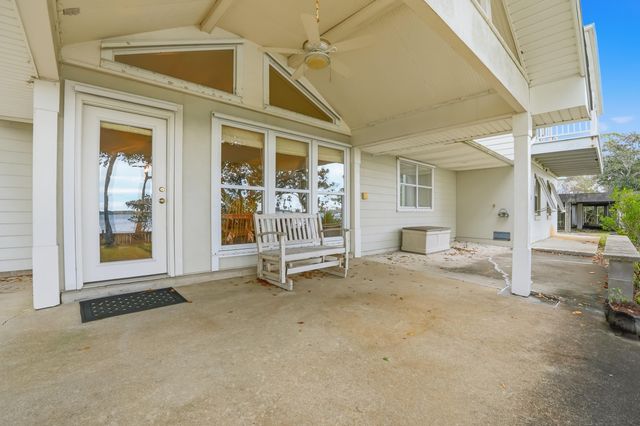 1491 W Highway 98, Mary Esther, FL 32569