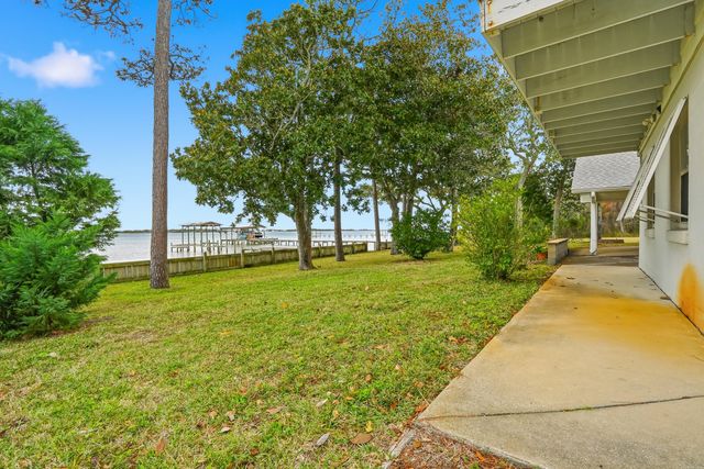 1491 W Highway 98, Mary Esther, FL 32569