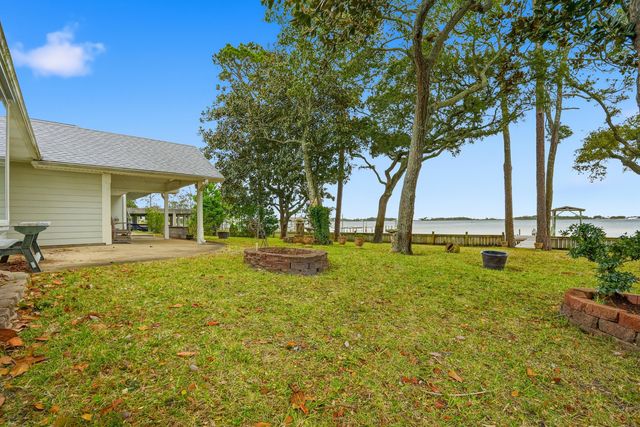 1491 W Highway 98, Mary Esther, FL 32569