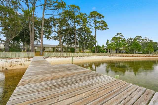 1491 W Highway 98, Mary Esther, FL 32569