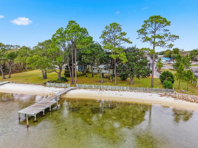 1491 W Highway 98, Mary Esther, FL 32569