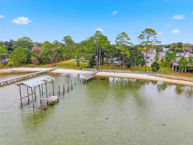 1491 W Highway 98, Mary Esther, FL 32569