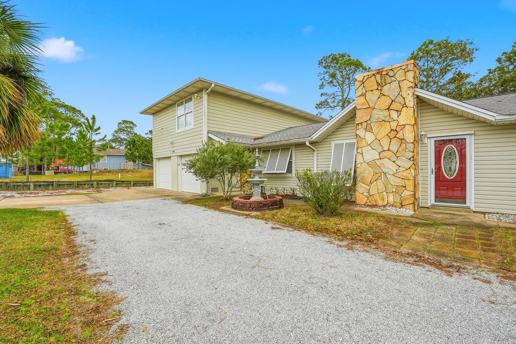 1491 W Highway 98, Mary Esther, FL 32569