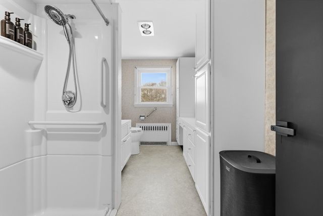 415 Chase Rd, Dartmouth, MA 02747