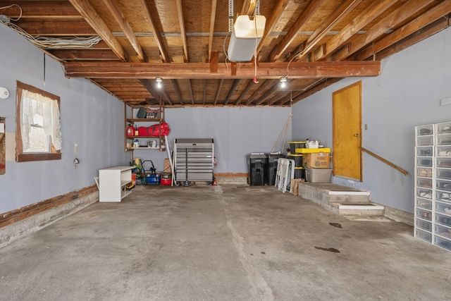 415 Chase Rd, Dartmouth, MA 02747