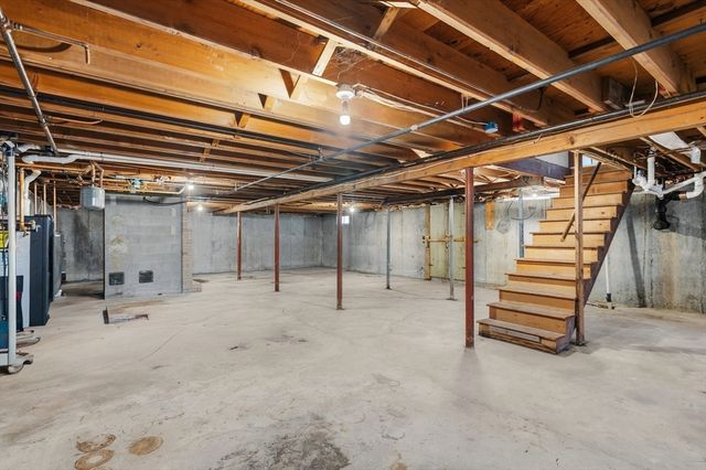 415 Chase Rd, Dartmouth, MA 02747