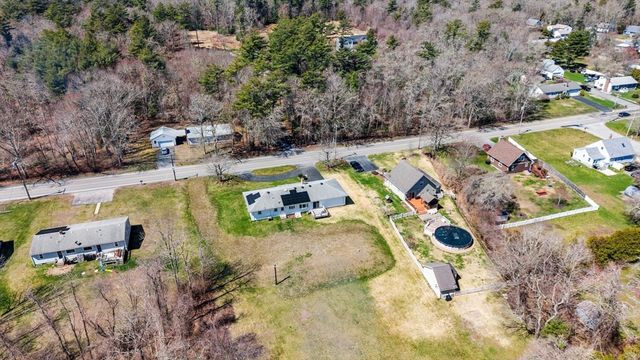 415 Chase Rd, Dartmouth, MA 02747