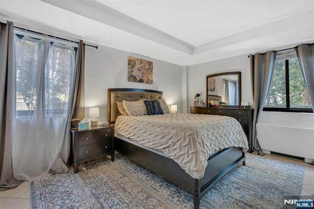 1375 River LG, Edgewater, NJ 07020