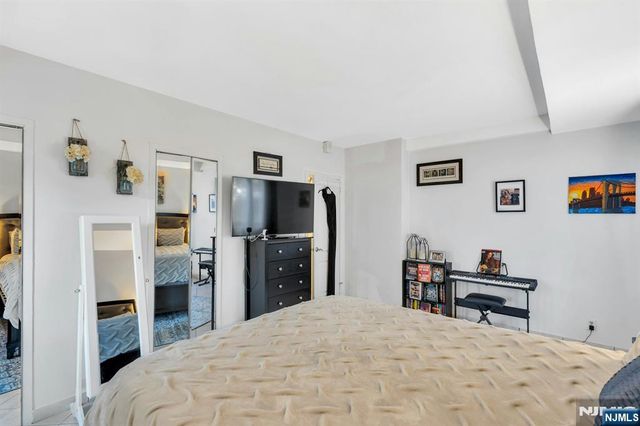 1375 River LG, Edgewater, NJ 07020