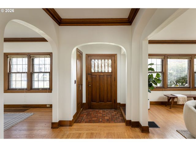 3365 Ne ALAMEDA St, Portland, OR 97212