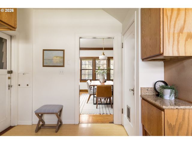 3365 Ne ALAMEDA St, Portland, OR 97212