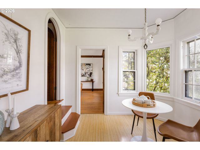 3365 Ne ALAMEDA St, Portland, OR 97212