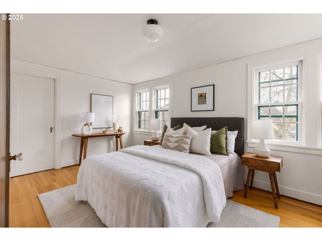 3365 Ne ALAMEDA St, Portland, OR 97212