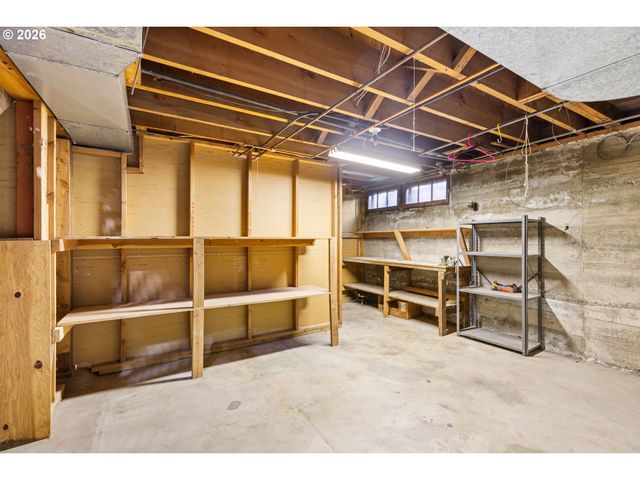 3365 Ne ALAMEDA St, Portland, OR 97212