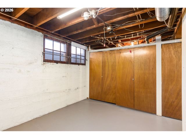 3365 Ne ALAMEDA St, Portland, OR 97212