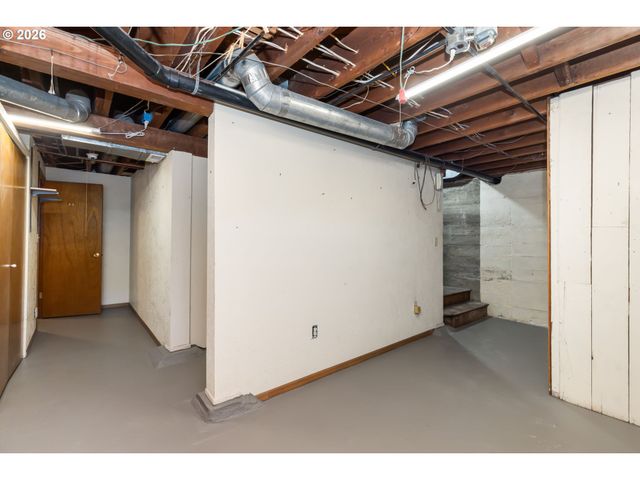 3365 Ne ALAMEDA St, Portland, OR 97212