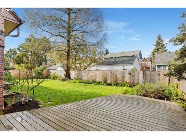 3365 Ne ALAMEDA St, Portland, OR 97212