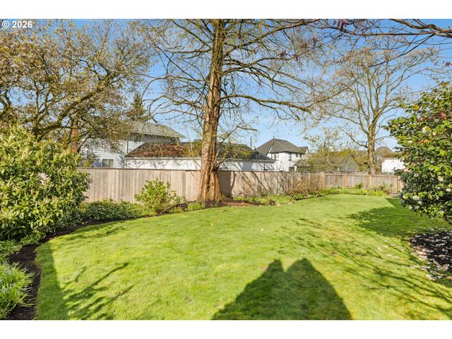 3365 Ne ALAMEDA St, Portland, OR 97212