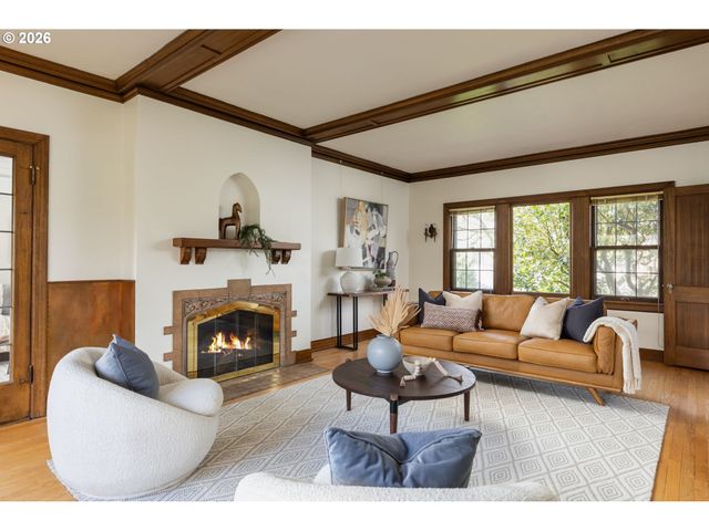 3365 Ne ALAMEDA St, Portland, OR 97212