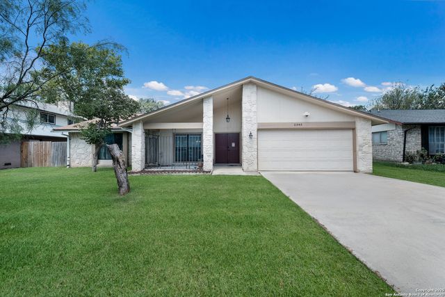 11943 Dawnhaven St, San Antonio, TX 78249