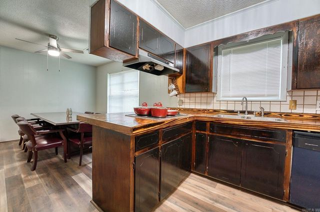 2702 Malvern Avenue, Hot Springs, AR 71901